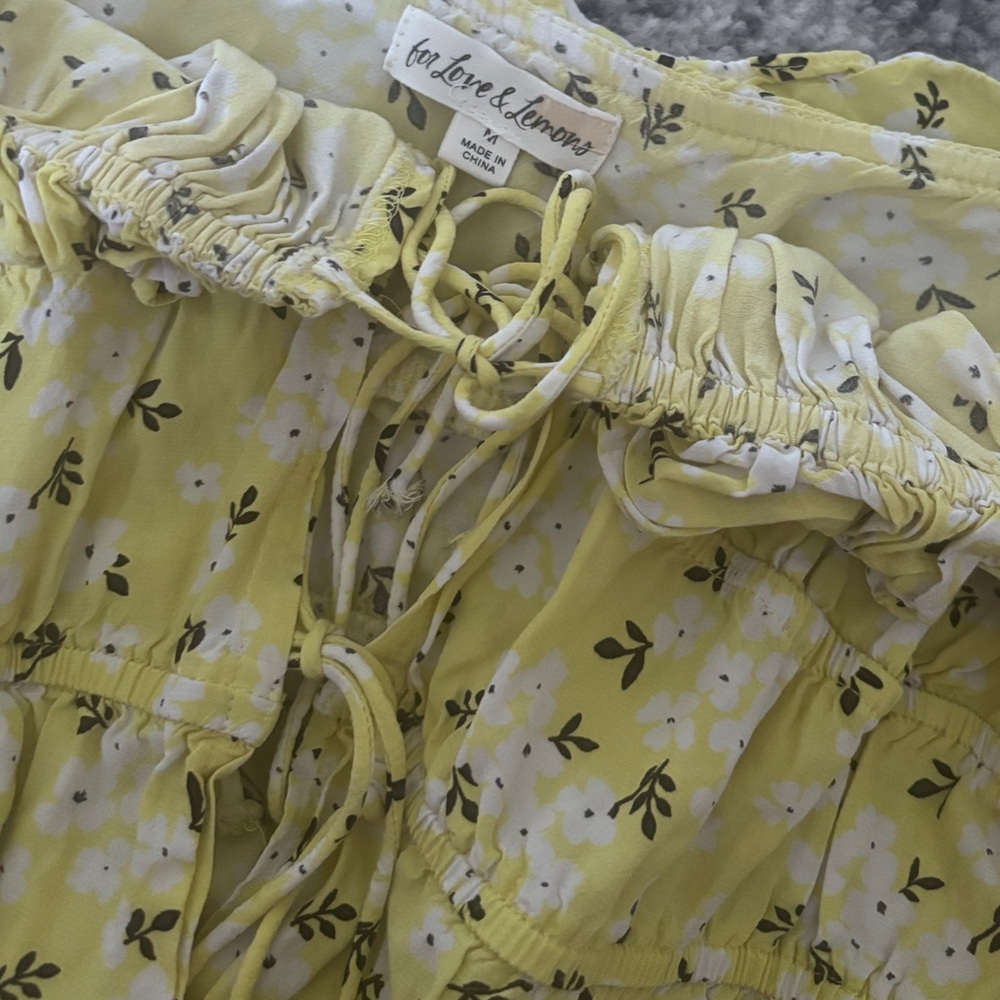 For Love & Lemons Chrysanthemum Crop Top Lemonade Size: Medium - Picture 4 of 6